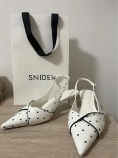 SNIDEL ツイストリボンパンプス ドット柄のサムネイル