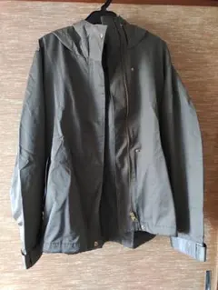 VIS　フーデットマウンテンパーカー　カーキ