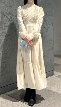 25SS 新品タグ付き リリアンカラット フリルデザインフレアワンピース