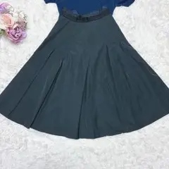LANVIN en Bleu ランバンフレアスカート 黒 タック Aラインのサムネイル