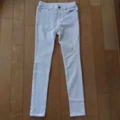 GU ジーユー スキニージーンズ デニム ストレッチ ホワイト 白 61
