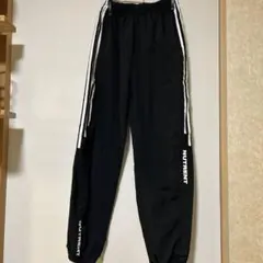 NUTRENT 黒 ジョガーパンツ サイドストライプ
