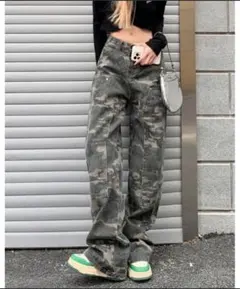 迷彩柄ワイドストレートワークパンツ