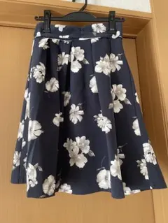 マジェスティックレゴン フレアスカート 花柄