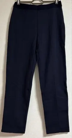 UNIQLO ネイビー クロップドパンツ センタープレスのサムネイル