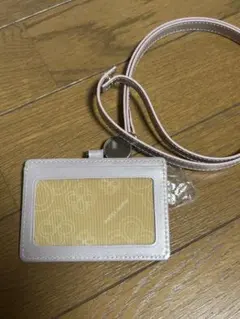 marie claire 花柄パスケース　両面使えます