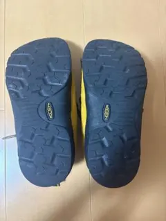 KEEN ジャスパー スニーカー イエローのサムネイル