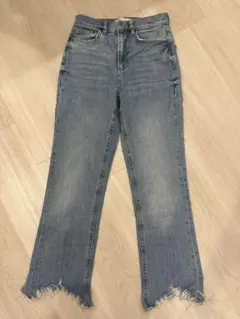 ZARA ダメージブーツカットデニム