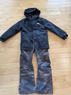 VOLCOM キッズ スノーボードウェア上下