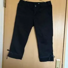 【美品】HushHush クロップドパンツ 2 黒(裾のリボンがかわいい）