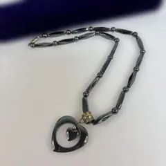 ネックレス ハート モチーフ ブラック ロングネックレス