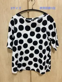 ☆美品☆ UNIQLO x Marimekko ドット柄 半袖Tシャツ Sサイズのサムネイル