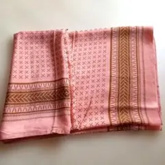 #幾何学模様 大判オレンジスカーフ・シルク100%