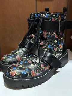 Stradivarius ブーツのサムネイル