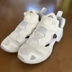 Reebok リーボック　ポンプフューリー　スニーカー　ライトグレー24.5cm