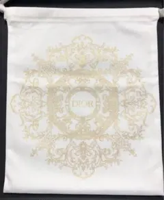 新品　レア　ディオール　巾着　白色　ホリデー　クリスマス　限定　ノベルティ
