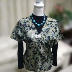 未使用、着物リメイク、花柄半袖シャツ Vネック