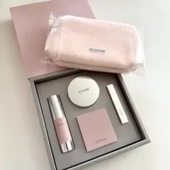 新品未使用★ エトヴォス 2025 ホリデーコフレ 限定セット ポーチ付き