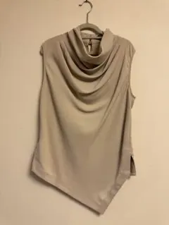 ★【063】SHEIN premium ノースリーブ ドレープネック ベージュ