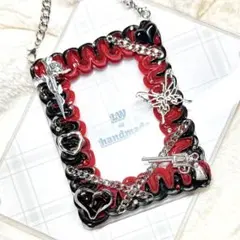 WM1 ホイップデコ 硬質トレカケース 赤 黒 銃 十字架 蝶 鎖 ハート