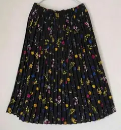 ZARA Trafaluc Collection 花柄　プリーツスカート
