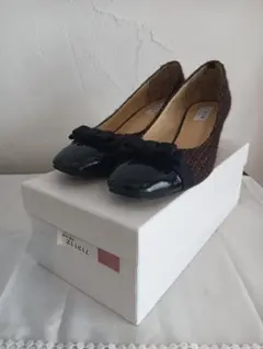 リボン付きフラットシューズ ダークブラウン ネイビー