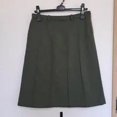 I.S.　SUNAOKUWAHARA　アイエス　スナオクワハラ　スカートのサムネイル