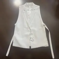 Item thumbnail for item 34847544-dba9-450a-a27e-577349d75523