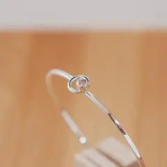 nibi ニビ シルバーバングル　mine　（純銀）　Bangle 箱付属 nibi ニビ シルバーバングル mine （純銀） Bangle 箱付属 - メルカリ
