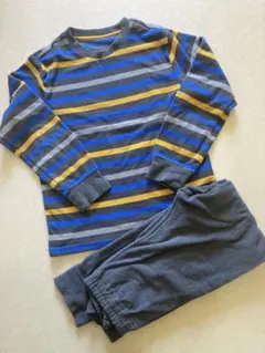 フリース　長袖パジャマ　140 ユニクロ　グレー