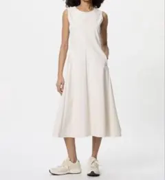 新品 ユニクロ ウルトラストレッチワンピースノースリーブ 標準丈 オフホワイトM