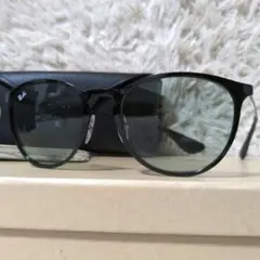 美品 付属品完備 Ray-Ban RB3536 ERIKA 002/Q5 黒