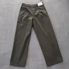 カーキ ユニクロ レディース タックワイドパンツ チノパン М 新品 未使用