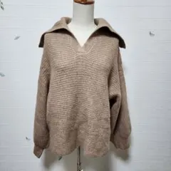 【axes femme】ピンクベージュ Vネック セーラーカラー ニット