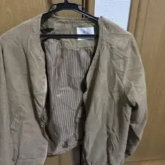 ブラウン ノーカラージャケット スエード風