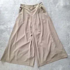 Feroux ビジュー付きガウチョパンツ　カーキ