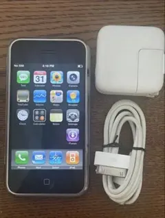 ⭐️初代 Apple iPhone 3GS 16GB 人助け頼みます‼️ - メルカリ