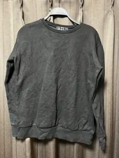 ブラック　クルーネック スウェット