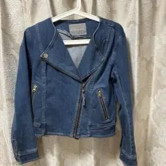 Item thumbnail for item 085eb5cc-662f-4e10-ad45-4c227c8978aa