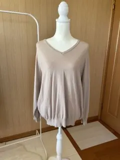 アーバンリサーチ ベージュ Vネック ニット 長袖