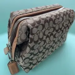 《未使用品》COACH ミニシグネチャー スクエア　コスメポーチ　小物入れ