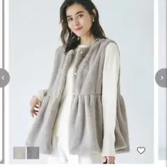 coca ファーペプラムベスト ライトベージュ