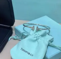 Tiffany & Co. クロスデザイン バングル