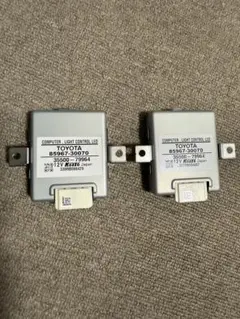 トヨタ 純正 LED コンピューター　ヘッドライト　ムーヴ　ハイエース　プリウス 新品 ハイエース200系 4型〜 LED ヘッドライト コンピューター