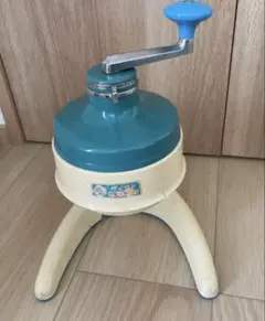 レトロ 手動かき氷機 タイガー　ベビーアイスのサムネイル