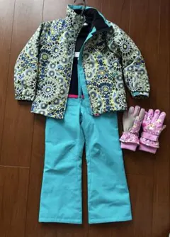 【美品】手袋付き　キッズ120cm スキーウェア上下セット