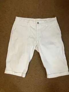 ホワイト 膝丈パンツ メタルボタン付き　厚手ゴルフ