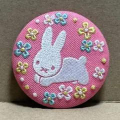 ミッフィー 刺繍缶バッジ ピンク 花柄のサムネイル