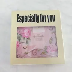【未開封】Hallmark Design Collection ハンカチのサムネイル