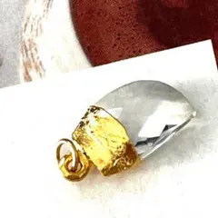 1点作品☺︎ アロー型水晶14kgfネックレストップ